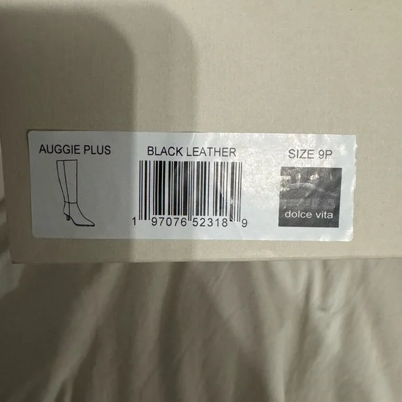 Dolce Vita Auggie Boots - Picture 4 of 4